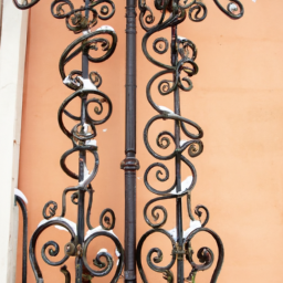 Sécurisez vos escaliers avec des garde-corps en ferronnerie artistique aux motifs élégants Gardanne